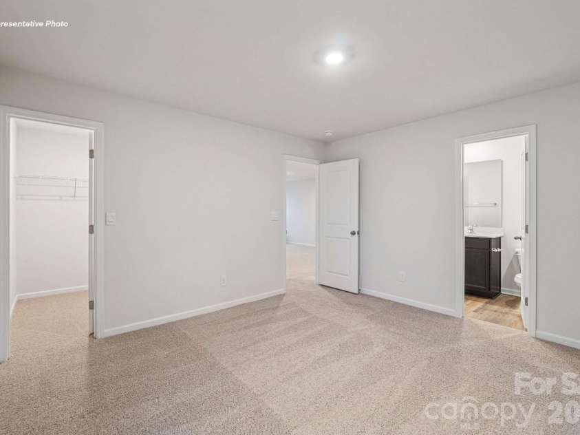 5108 Parker Forest Road, Charlotte, NC 28215.  MLS# CAR4409565, YatesRealty ID 56155. 