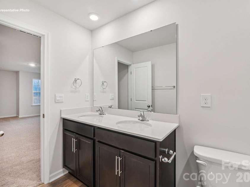 5108 Parker Forest Road, Charlotte, NC 28215.  MLS# CAR4409565, YatesRealty ID 56155. 