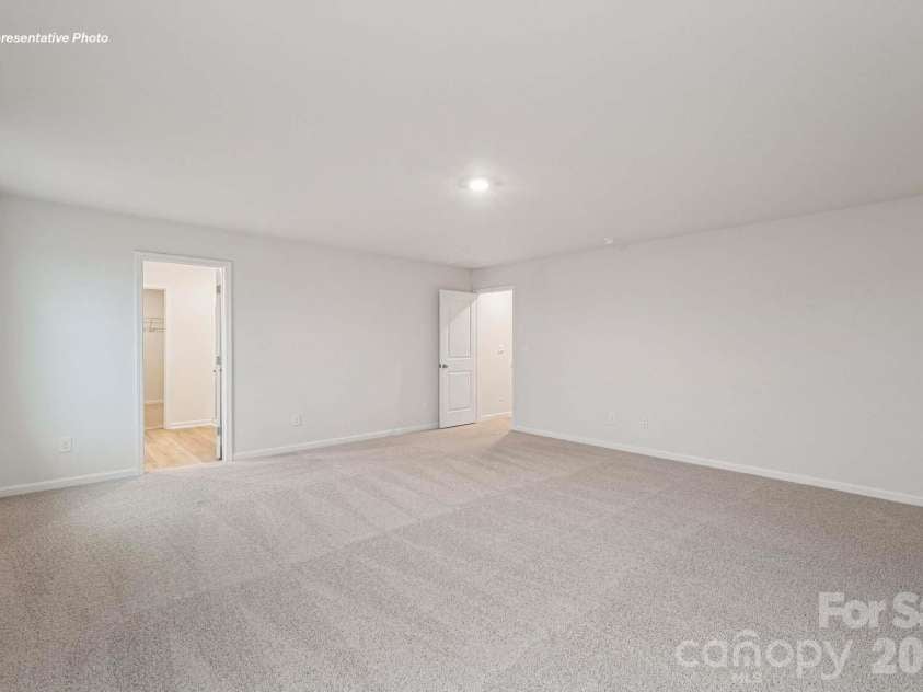 5108 Parker Forest Road, Charlotte, NC 28215.  MLS# CAR4409565, YatesRealty ID 56155. 