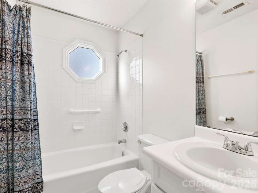 31 Tisha Lane, Hendersonville, NC 28739.  MLS# CAR4350617, YatesRealty ID 5616. 3rd Bathroom