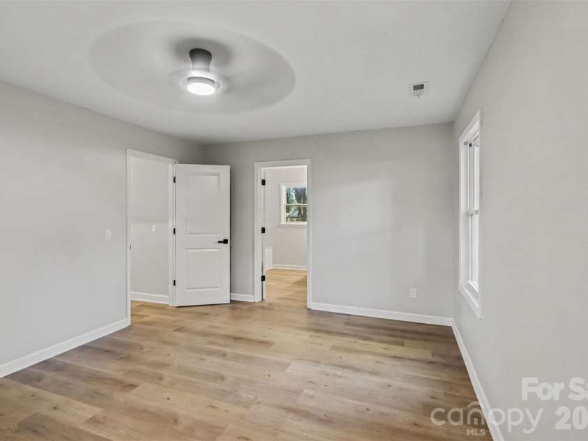 3758 Fieldcrest Circle, Concord, NC 28027.  MLS# CAR4431233, YatesRealty ID 56160. 