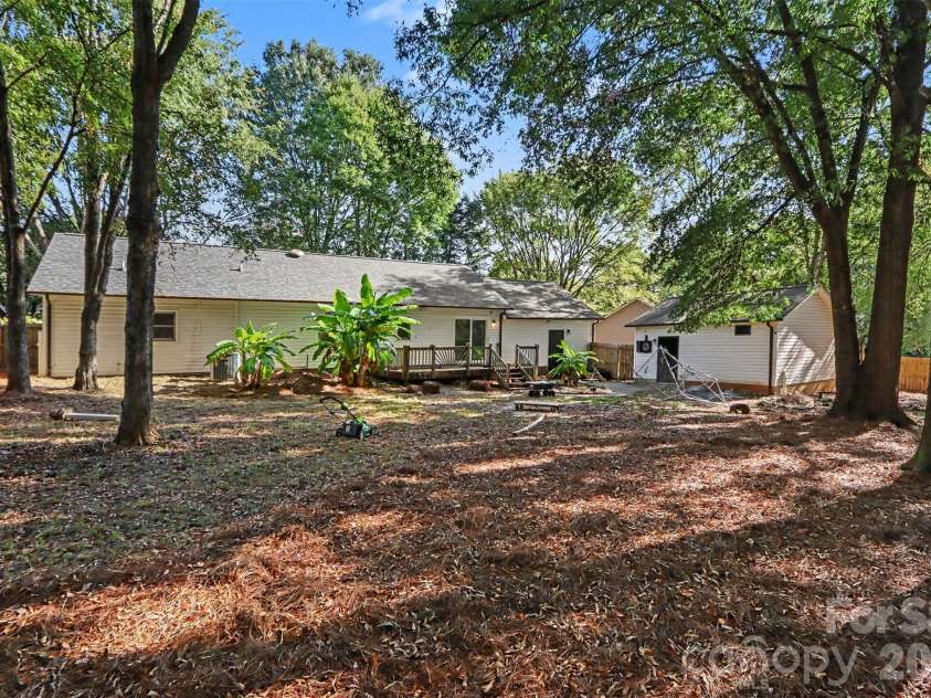 3758 Fieldcrest Circle, Concord, NC 28027.  MLS# CAR4431233, YatesRealty ID 56160. 