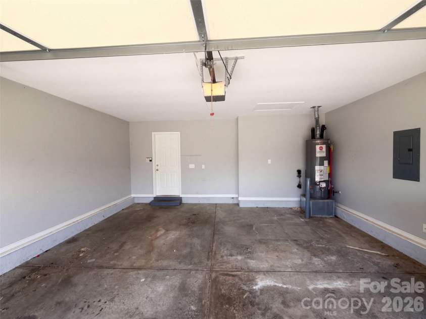 2094 Chapel Creek Road, Concord, NC 28025.  MLS# CAR4433678, YatesRealty ID 56162. 
