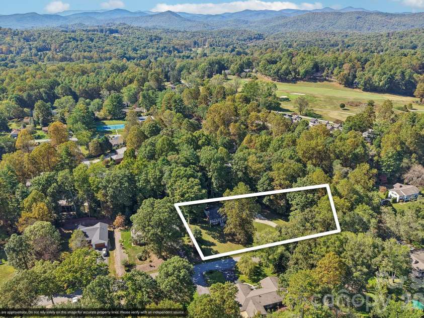 122 Laurel Lane, Etowah, NC 28729.  MLS# CAR4433580, YatesRealty ID 56167. 