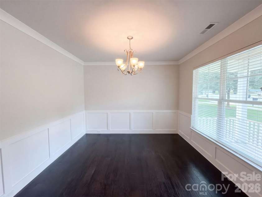 7412 Canova Lane, Charlotte, NC 28278.  MLS# CAR4433706, YatesRealty ID 56168. 