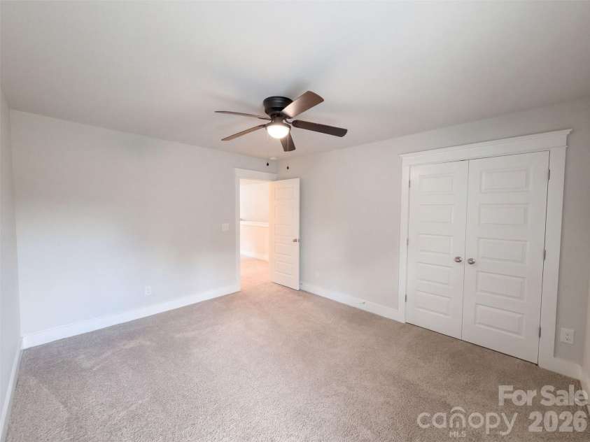 7412 Canova Lane, Charlotte, NC 28278.  MLS# CAR4433706, YatesRealty ID 56168. 