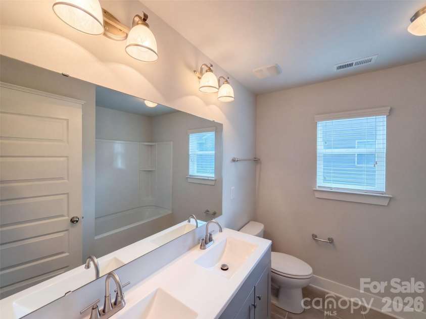 7412 Canova Lane, Charlotte, NC 28278.  MLS# CAR4433706, YatesRealty ID 56168. 