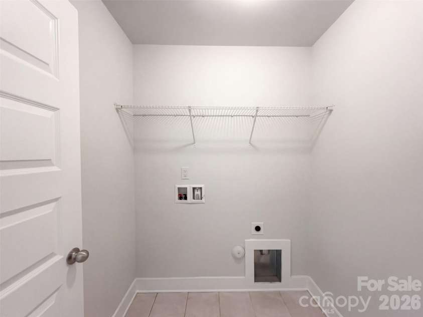 7412 Canova Lane, Charlotte, NC 28278.  MLS# CAR4433706, YatesRealty ID 56168. 