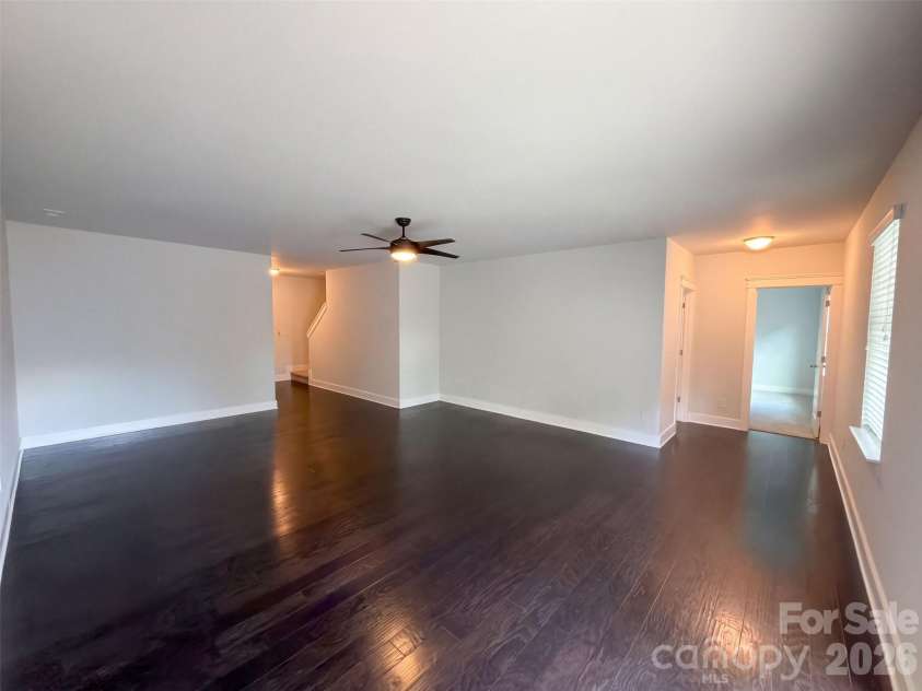 7412 Canova Lane, Charlotte, NC 28278.  MLS# CAR4433706, YatesRealty ID 56168. 