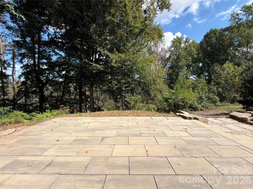 7412 Canova Lane, Charlotte, NC 28278.  MLS# CAR4433706, YatesRealty ID 56168. 