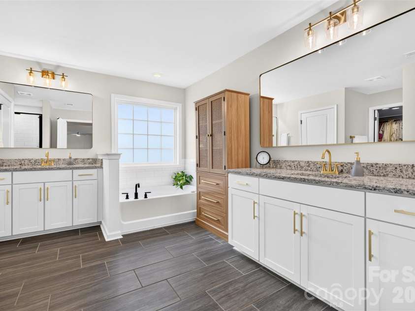 113 Vaughn Court, Troutman, NC 28166.  MLS# CAR4433699, YatesRealty ID 56169. 