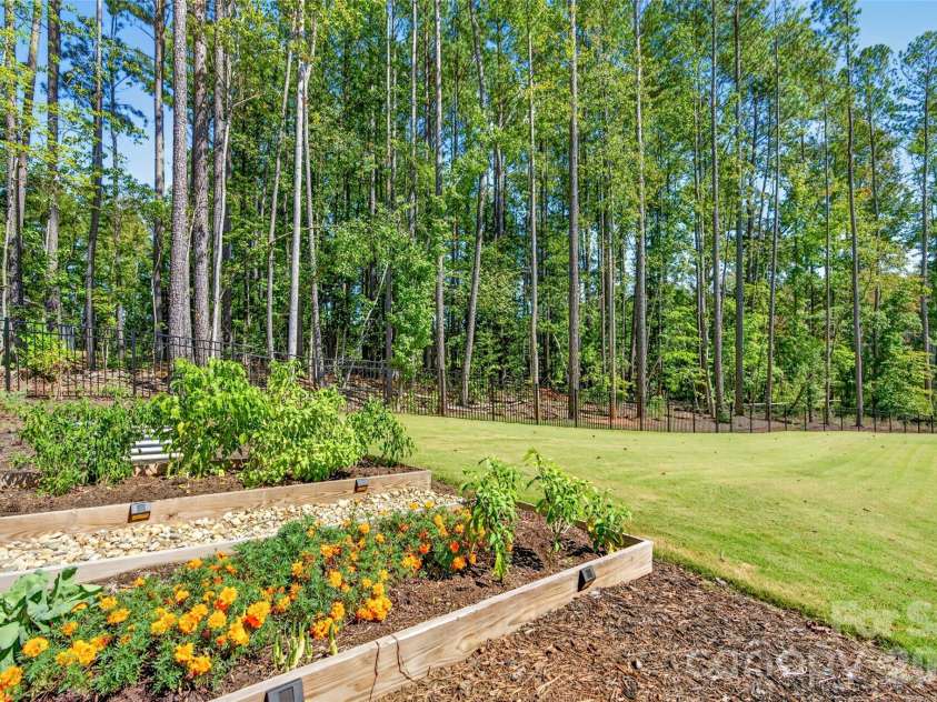 113 Vaughn Court, Troutman, NC 28166.  MLS# CAR4433699, YatesRealty ID 56169. 