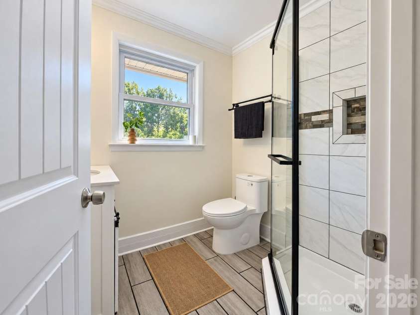 1627 Lakewood Drive, Rock Hill, SC 29732.  MLS# CAR4432089, YatesRealty ID 56179. Bath 1