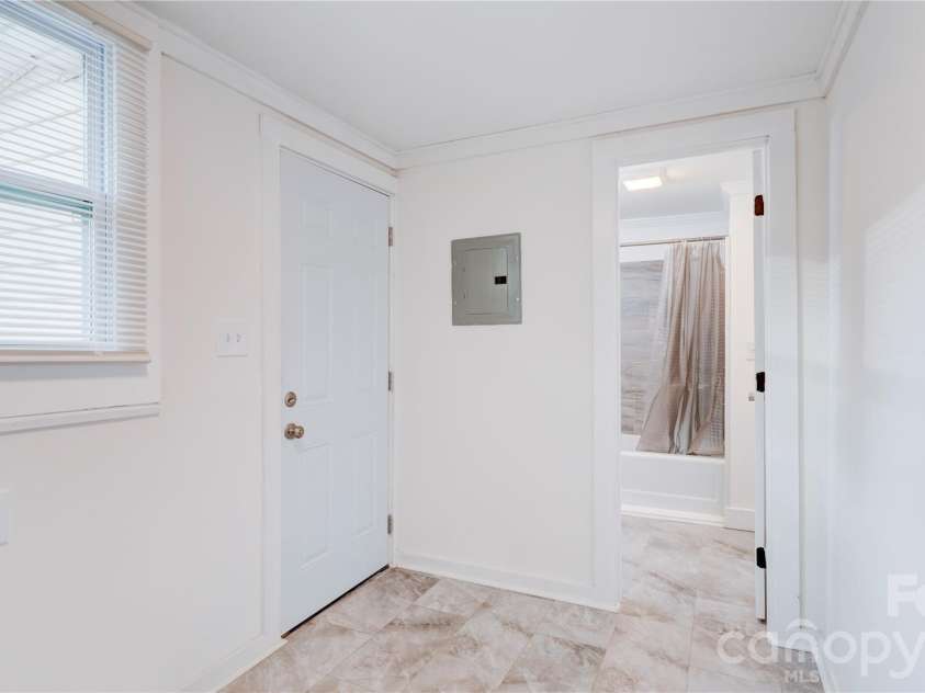 1003 Cannon Boulevard, Kannapolis, NC 28083.  MLS# CAR4326780, YatesRealty ID 5618. 