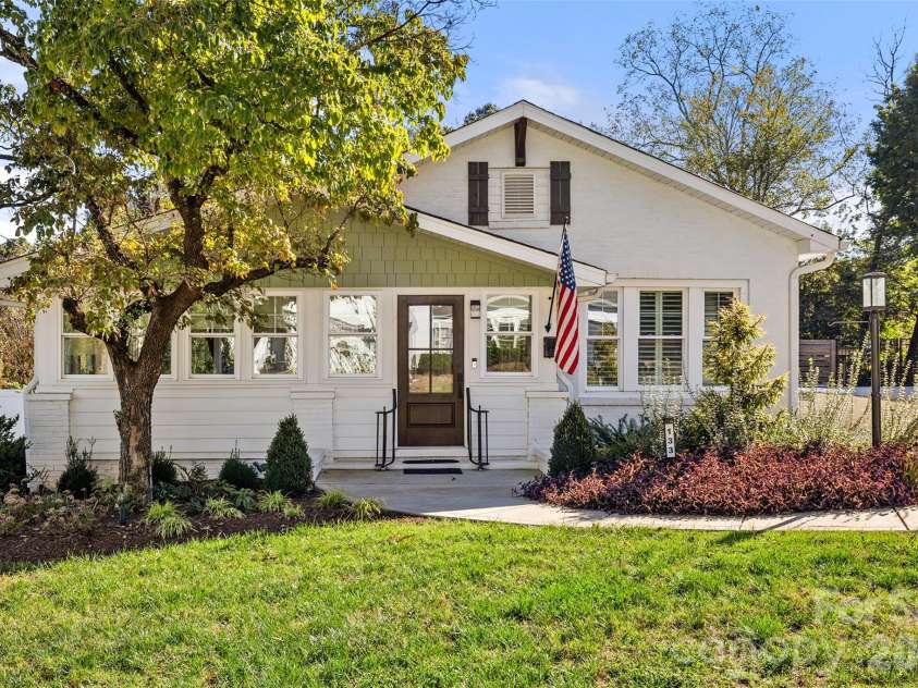 133 Glendale Avenue, Mount Holly, NC 28120.  MLS# CAR4432275, YatesRealty ID 56182. 