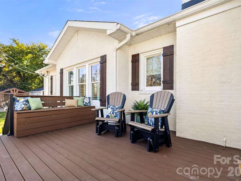 133 Glendale Avenue, Mount Holly, NC 28120.  MLS# CAR4432275, YatesRealty ID 56182. 