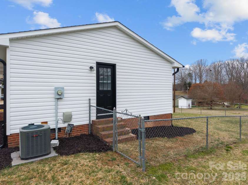 3335 Cauble Road, Salisbury, NC 28144.  MLS# CAR4352908, YatesRealty ID 5619. 