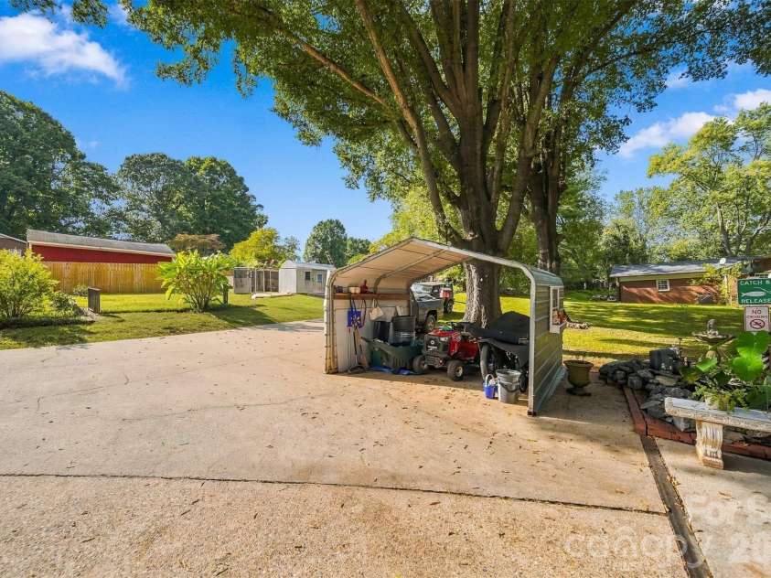 1210 2nd Street, Conover, NC 28613.  MLS# CAR4427774, YatesRealty ID 56191. 