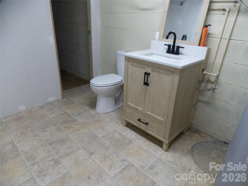 3185 Deerbrook Road, Lenoir, NC 28645.  MLS# CAR4420894, YatesRealty ID 56192. 