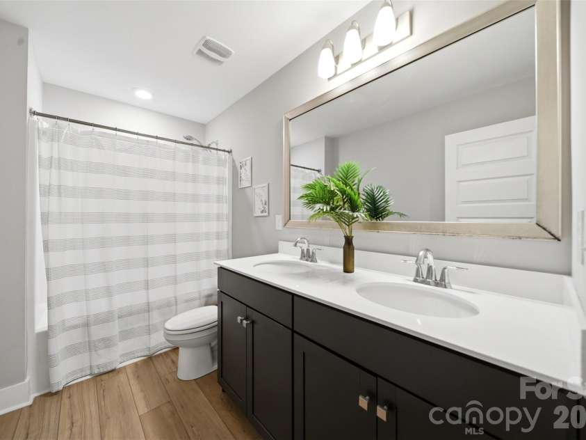 585 Ludlow Lane, Columbia, SC 29229.  MLS# CAR4433677, YatesRealty ID 56194. 