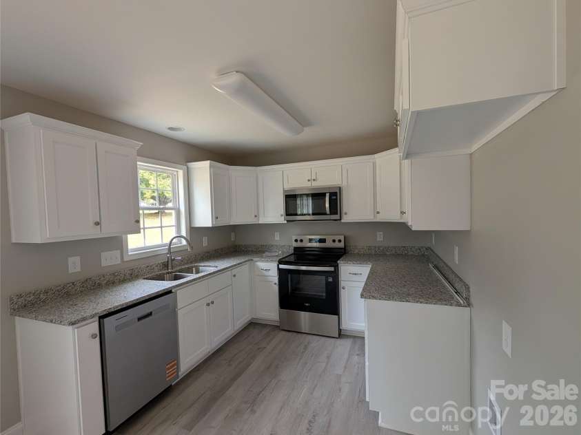 2746 Magnolia Street, Conover, NC 28613.  MLS# CAR4433256, YatesRealty ID 56196. Kitchen