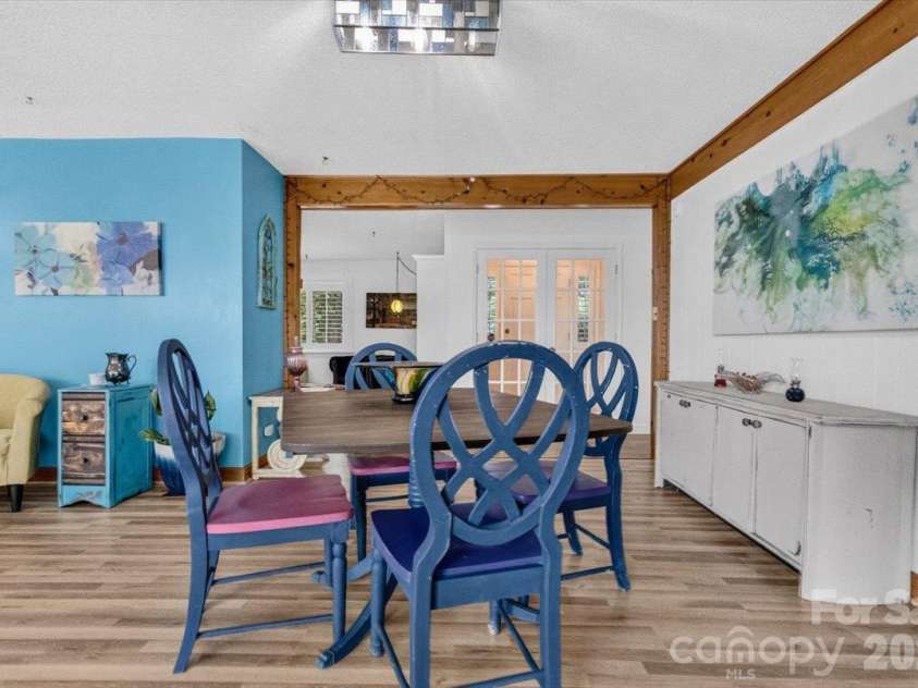 2086 Old Mountain Road, Statesville, NC 28625.  MLS# CAR4432709, YatesRealty ID 56197. 