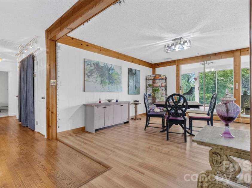 2086 Old Mountain Road, Statesville, NC 28625.  MLS# CAR4432709, YatesRealty ID 56197. 