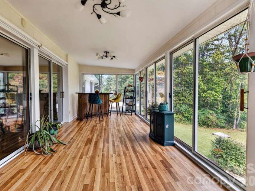 2086 Old Mountain Road, Statesville, NC 28625.  MLS# CAR4432709, YatesRealty ID 56197. 