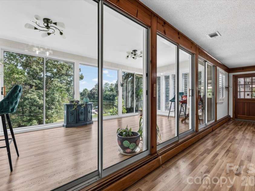 2086 Old Mountain Road, Statesville, NC 28625.  MLS# CAR4432709, YatesRealty ID 56197. 