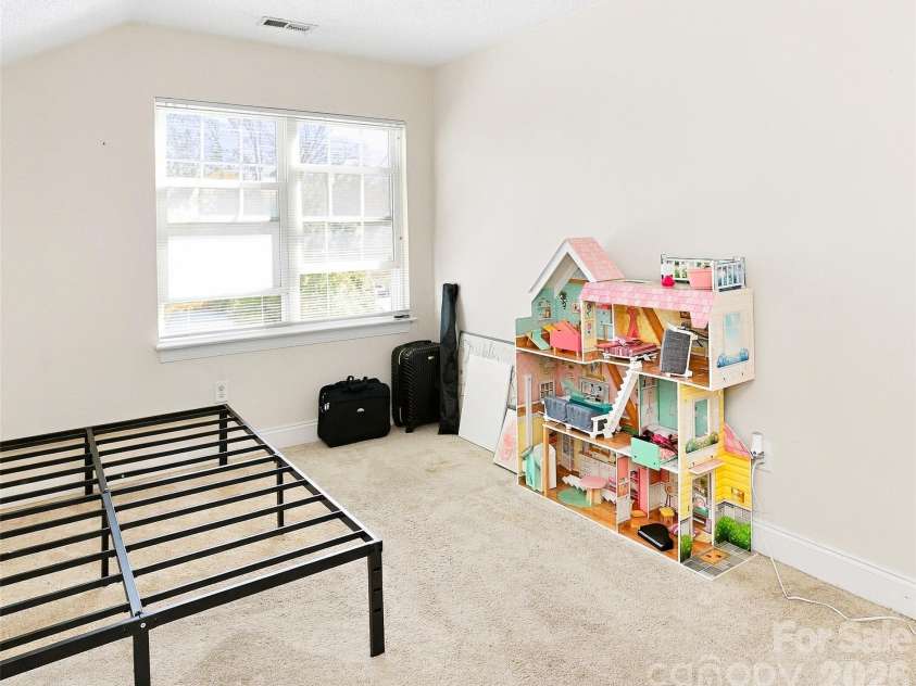 64 Fox Briar Drive, Fletcher, NC 28732.  MLS# CAR4428380, YatesRealty ID 56198. 