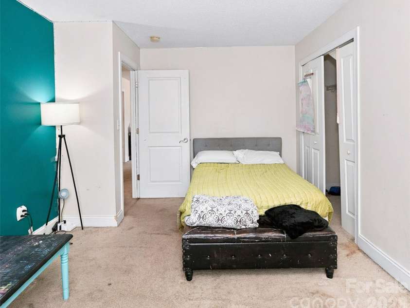 64 Fox Briar Drive, Fletcher, NC 28732.  MLS# CAR4428380, YatesRealty ID 56198. 
