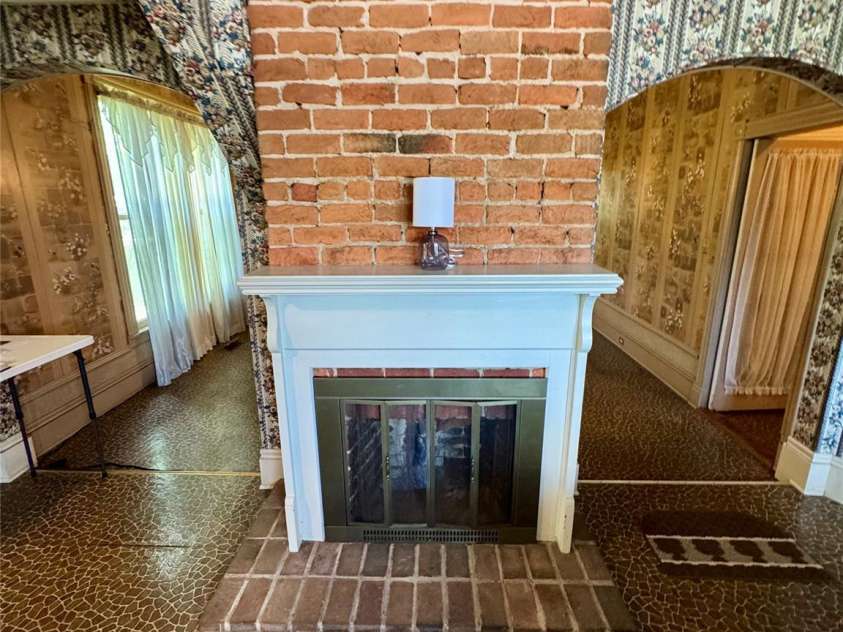 4689 Lakeview Acres Road, Valdese, NC 28690.  MLS# CAR4260635, YatesRealty ID 562. 