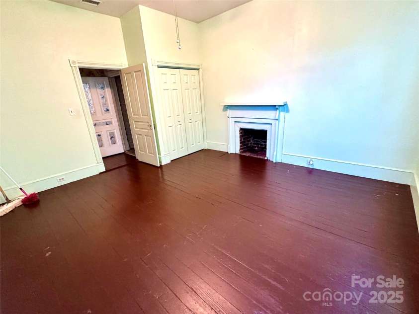 4689 Lakeview Acres Road, Valdese, NC 28690.  MLS# CAR4260635, YatesRealty ID 562. Bonus Room