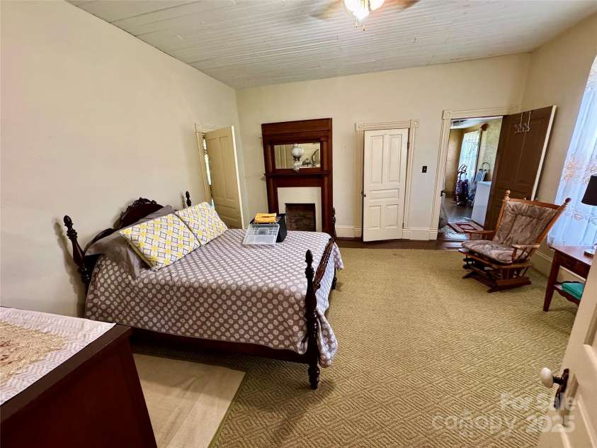 4689 Lakeview Acres Road, Valdese, NC 28690.  MLS# CAR4260635, YatesRealty ID 562. Downstairs bedroom