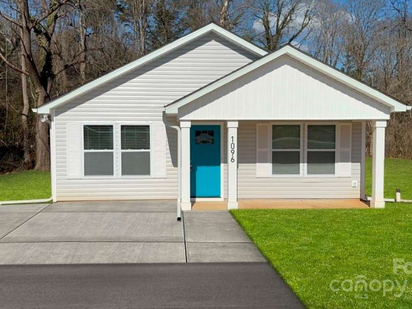 510 Jones Street, Chester, SC 29706.  MLS# CAR4217700, YatesRealty ID 562. 