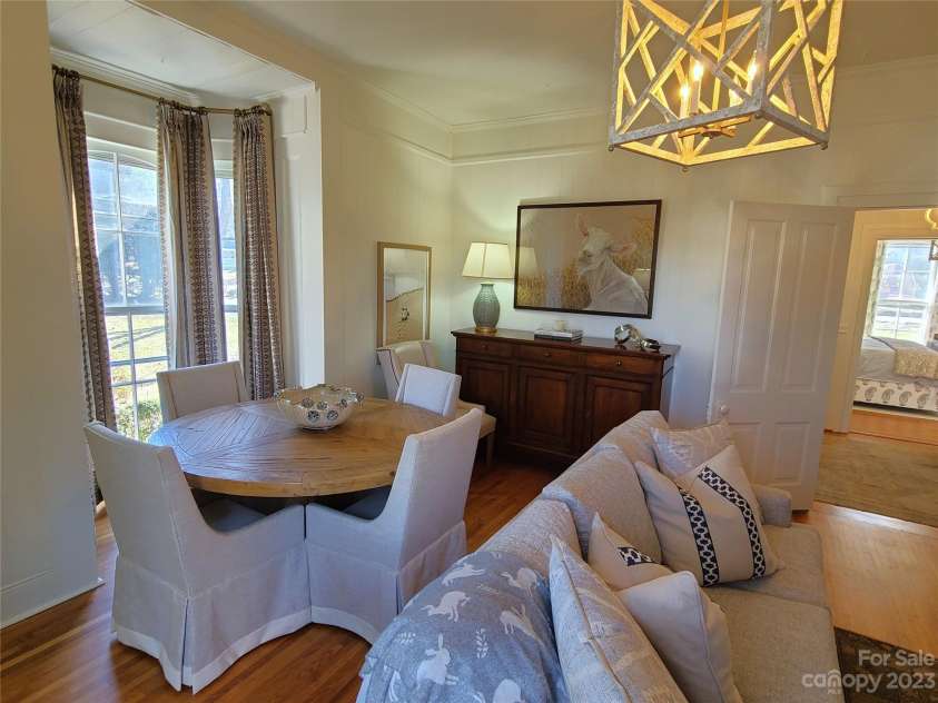 902 Ashe Avenue, Newton, NC 28658.  MLS# CAR4103600, YatesRealty ID 562. 