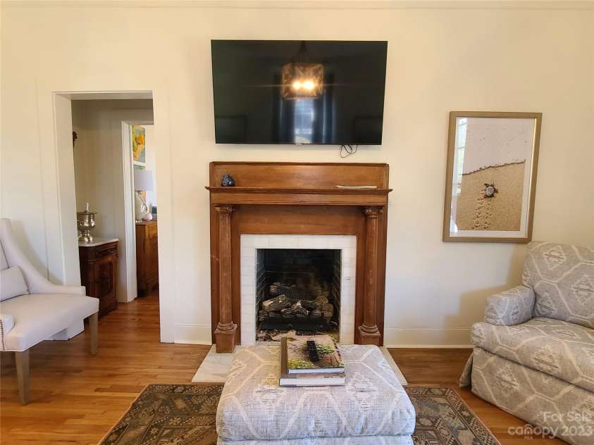 902 Ashe Avenue, Newton, NC 28658.  MLS# CAR4103600, YatesRealty ID 562. 