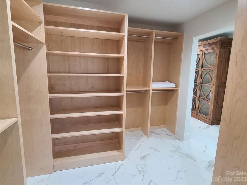 902 Ashe Avenue, Newton, NC 28658.  MLS# CAR4103600, YatesRealty ID 562. 