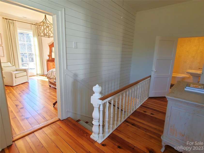 902 Ashe Avenue, Newton, NC 28658.  MLS# CAR4103600, YatesRealty ID 562. 