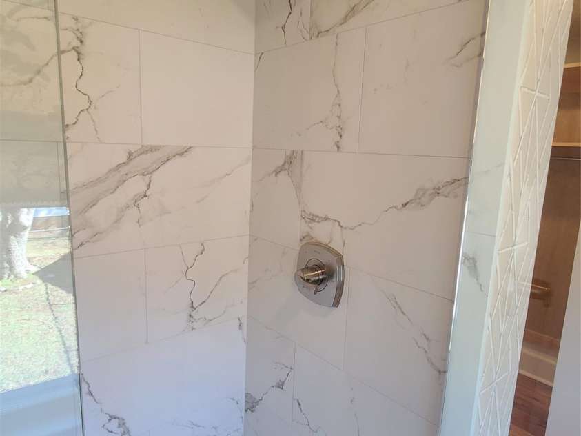 902 Ashe Avenue, Newton, NC 28658.  MLS# CAR4103600, YatesRealty ID 562. 