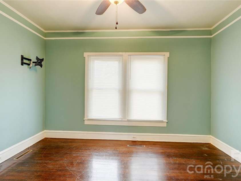 1001 Cannon Boulevard, Kannapolis, NC 28083.  MLS# CAR4326796, YatesRealty ID 5620. 