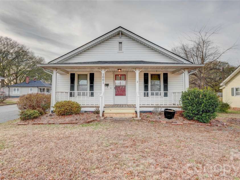 1001 Cannon Boulevard, Kannapolis, NC 28083.  MLS# CAR4326796, YatesRealty ID 5620. Front Exterior