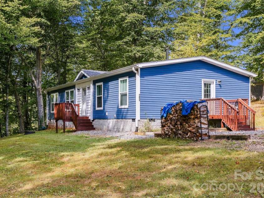 203 Beaverdam Loop Road, Candler, NC 28715.  MLS# CAR4429811, YatesRealty ID 56200. 