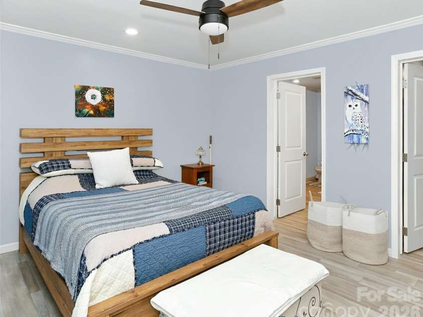203 Beaverdam Loop Road, Candler, NC 28715.  MLS# CAR4429811, YatesRealty ID 56200. 