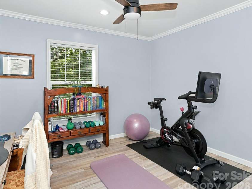 203 Beaverdam Loop Road, Candler, NC 28715.  MLS# CAR4429811, YatesRealty ID 56200. 