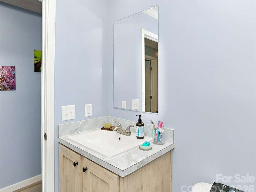 203 Beaverdam Loop Road, Candler, NC 28715.  MLS# CAR4429811, YatesRealty ID 56200. 
