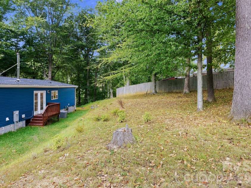 203 Beaverdam Loop Road, Candler, NC 28715.  MLS# CAR4429811, YatesRealty ID 56200. 