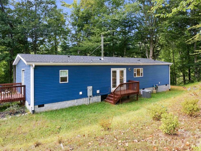 203 Beaverdam Loop Road, Candler, NC 28715.  MLS# CAR4429811, YatesRealty ID 56200. 