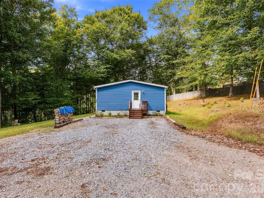 203 Beaverdam Loop Road, Candler, NC 28715.  MLS# CAR4429811, YatesRealty ID 56200. 