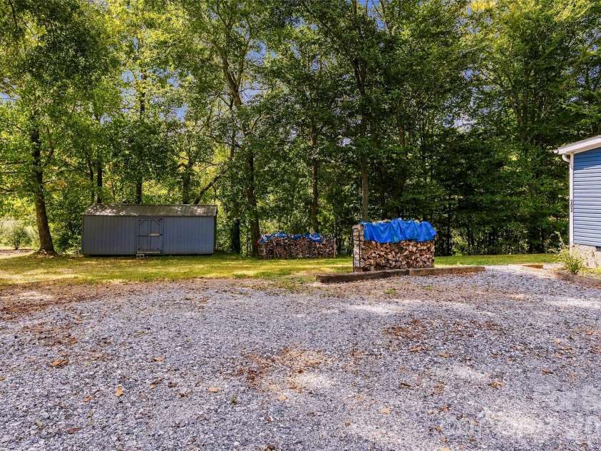203 Beaverdam Loop Road, Candler, NC 28715.  MLS# CAR4429811, YatesRealty ID 56200. 